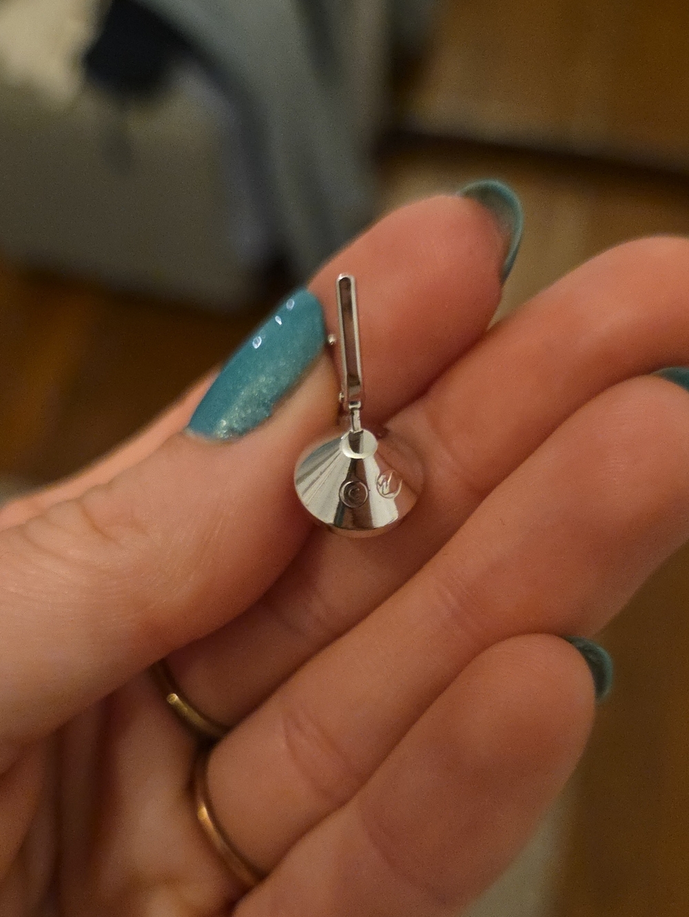 Swarovski Bella Earrings - Picture 4 of 6